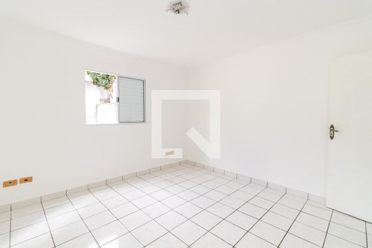 Quarto 1 de casa para alugar com 2 quartos, 120m² em Vila Ré, São Paulo