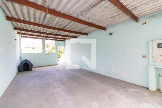 Garagem de casa para alugar com 2 quartos, 120m² em Vila Ré, São Paulo
