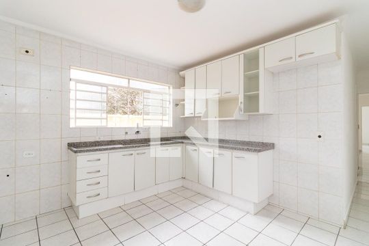 Cozinha de casa para alugar com 2 quartos, 120m² em Vila Ré, São Paulo