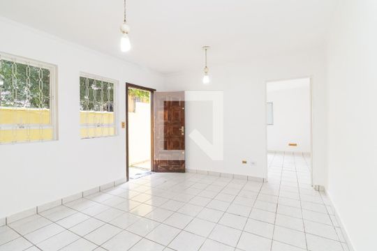 Sala de casa para alugar com 2 quartos, 120m² em Vila Ré, São Paulo