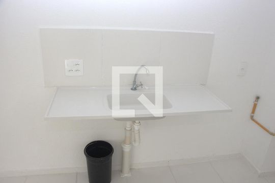 Cozinha e Área de Serviço de apartamento à venda com 2 quartos, 34m² em Veleiros, São Paulo