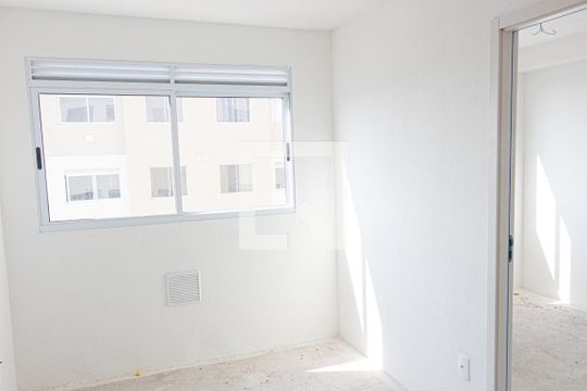 Sala de apartamento à venda com 2 quartos, 34m² em Veleiros, São Paulo