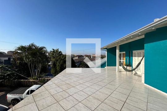 Fachada de casa à venda com 3 quartos, 170m² em Campina, São Leopoldo