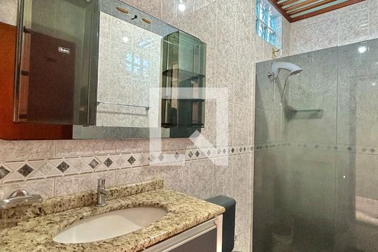 Banheiro da Suíte 1 de casa à venda com 3 quartos, 170m² em Campina, São Leopoldo