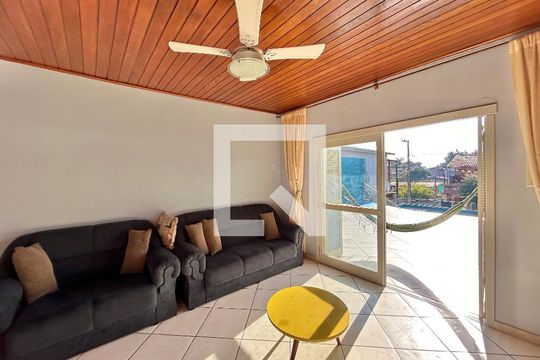 Sala de casa à venda com 3 quartos, 170m² em Campina, São Leopoldo