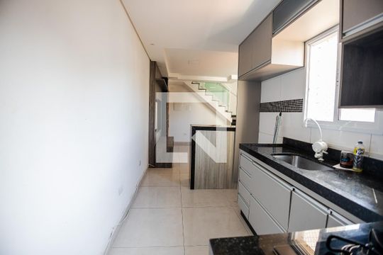 Cozinha de apartamento à venda com 2 quartos, 110m² em Vila Camilópolis, Santo André
