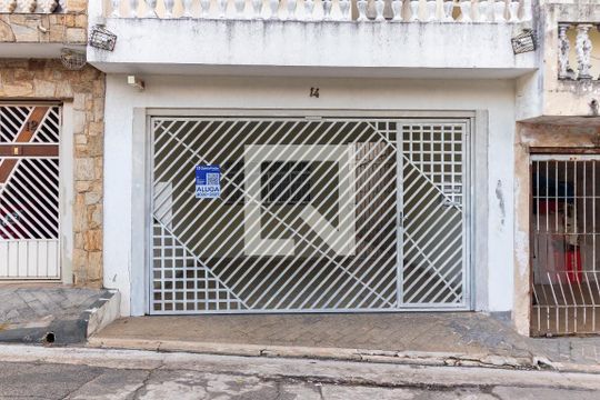 Fachada de casa à venda com 3 quartos, 130m² em Guaianases, São Paulo