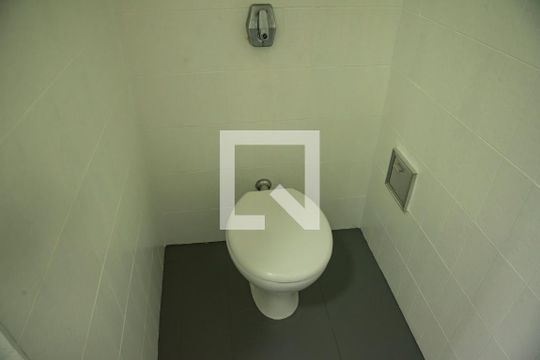 Casa 2 -Banheiro 2 de casa para alugar com 8 quartos, 1100m² em Planalto Paulista, São Paulo