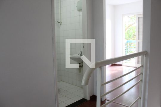 Banheiro Social de casa de condomínio para alugar com 2 quartos, 60m² em Jardim Barbacena, Cotia