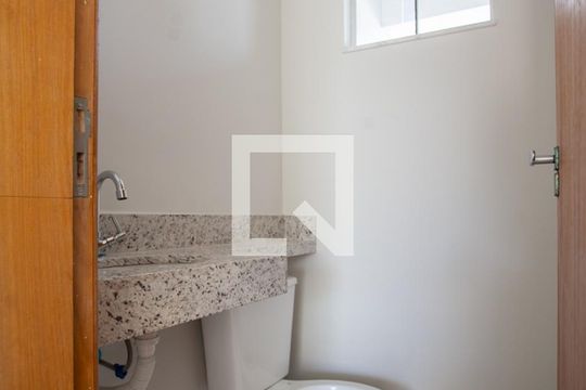 Lavabo de casa à venda com 2 quartos, 65m² em Piratininga, Belo Horizonte