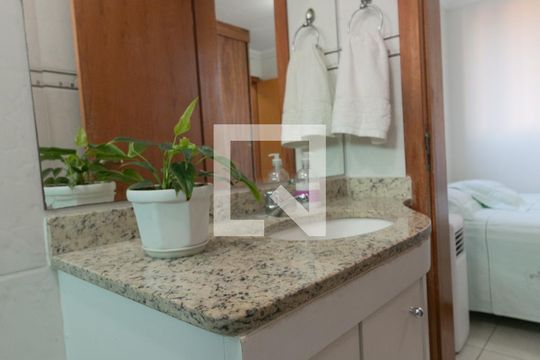 Banheiro Social de apartamento à venda com 4 quartos, 180m² em Castelo, Belo Horizonte