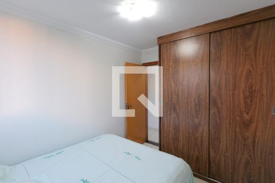 Quarto 2 de apartamento à venda com 4 quartos, 180m² em Castelo, Belo Horizonte