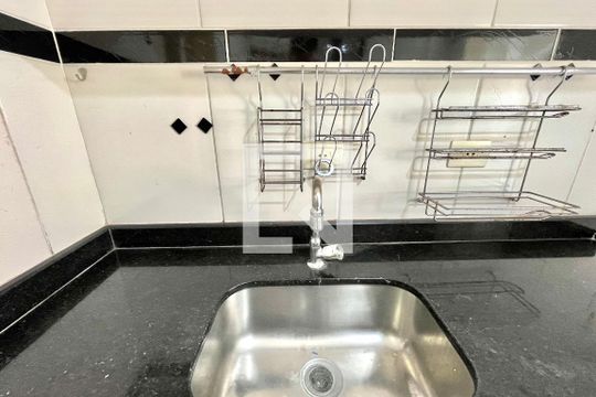 Cozinha de apartamento para alugar com 2 quartos, 80m² em Vila da Saúde, São Paulo