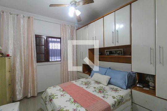 Quarto 1 de casa à venda com 2 quartos, 240m² em Jardim Nice, São Paulo