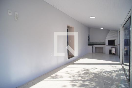 Sala/Cozinha de casa à venda com 2 quartos, 70m² em Scharlau, São Leopoldo