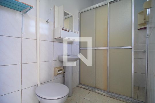 Banheiro 2 de casa à venda com 2 quartos, 70m² em Scharlau, São Leopoldo