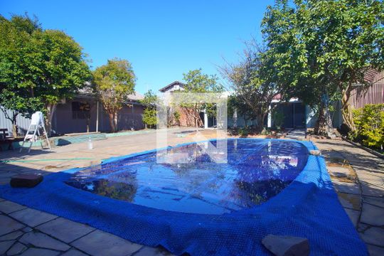 piscina de casa à venda com 2 quartos, 70m² em Scharlau, São Leopoldo