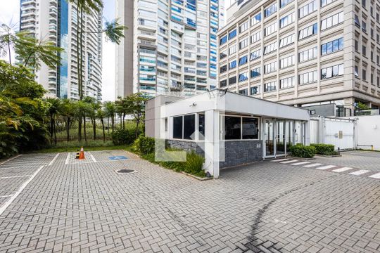 Fachada de apartamento à venda com 1 quarto, 106m² em Pinheiros, São Paulo