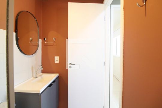 Banheiro de apartamento à venda com 2 quartos, 35m² em Vila Baby, São Paulo