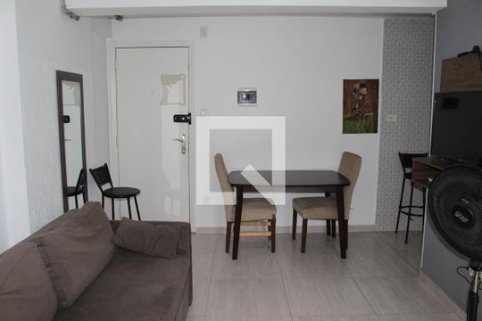 Sala de apartamento para alugar com 1 quarto, 39m² em Centro Histórico de São Paulo, São Paulo