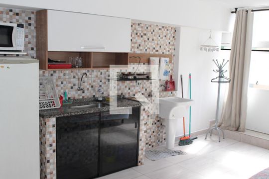 Cozinha de apartamento para alugar com 1 quarto, 39m² em Centro Histórico de São Paulo, São Paulo