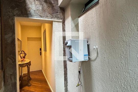 Corredor de apartamento para alugar com 1 quarto, 30m² em Copacabana, Rio de Janeiro