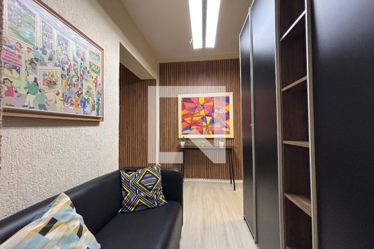Corredores de apartamento para alugar com 1 quarto, 30m² em Copacabana, Rio de Janeiro