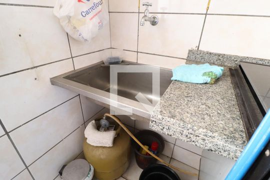 Área de Serviço de apartamento para alugar com 2 quartos, 58m² em Santa Mônica, Uberlândia