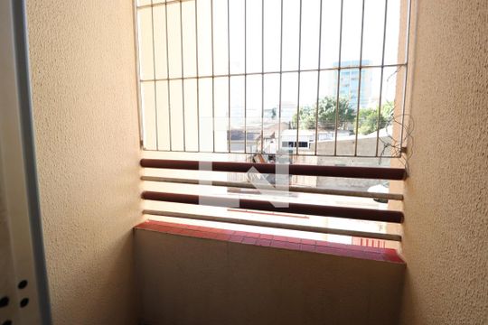 Sacada de apartamento para alugar com 2 quartos, 58m² em Santa Mônica, Uberlândia