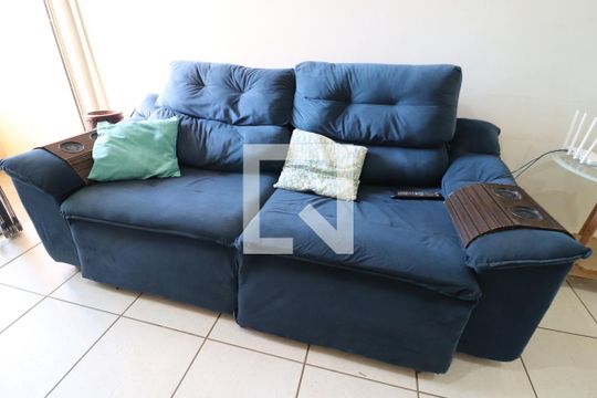 Sala de apartamento para alugar com 2 quartos, 58m² em Santa Mônica, Uberlândia