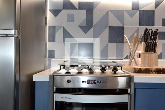 Cozinha de apartamento para alugar com 1 quarto, 50m² em Cerqueira César, São Paulo