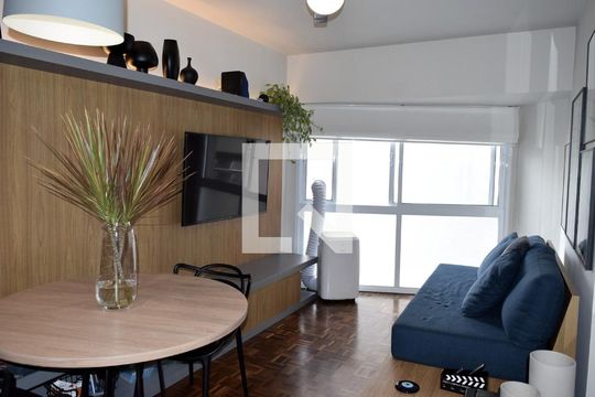 Apartamento para alugar com 1 quarto, 50m² em Cerqueira César, São Paulo
