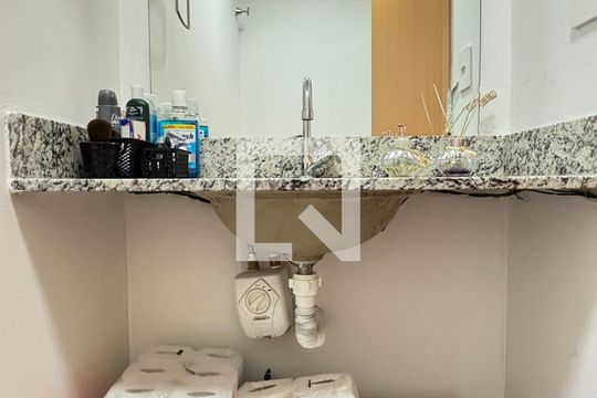 Lavabo de apartamento à venda com 3 quartos, 97m² em Vila Scarpelli, Santo André