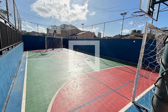 Quadra de apartamento à venda com 3 quartos, 97m² em Vila Scarpelli, Santo André