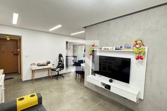 Sala de apartamento à venda com 3 quartos, 97m² em Vila Scarpelli, Santo André