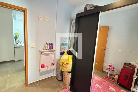 Quarto 2 de apartamento à venda com 3 quartos, 97m² em Vila Scarpelli, Santo André