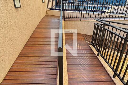 Rampa - Corrimão de apartamento à venda com 3 quartos, 97m² em Vila Scarpelli, Santo André