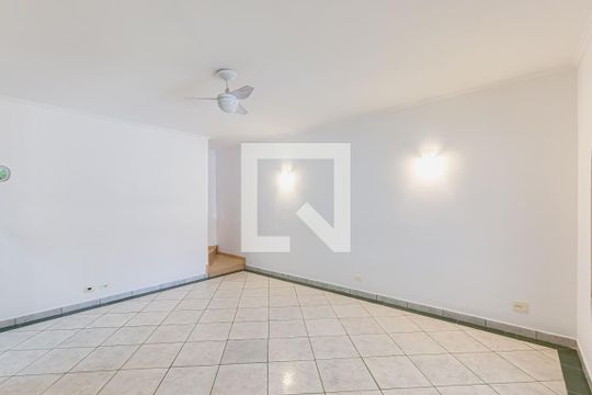 Sala de casa à venda com 3 quartos, 110m² em Caxingui, São Paulo