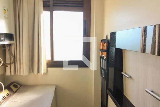 Área de Serviço de apartamento à venda com 2 quartos, 70m² em Menino Deus, Porto Alegre