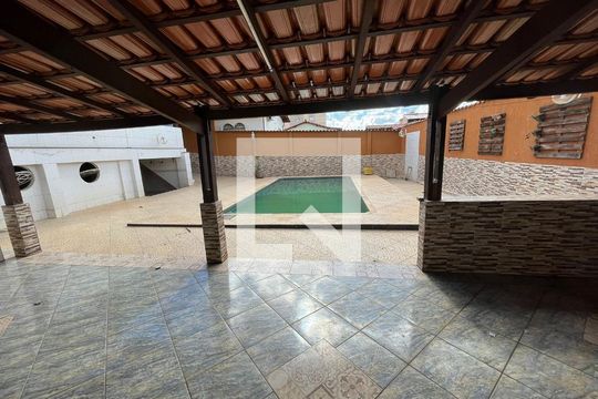 Casa para alugar com 4 quartos, 630m² em Fonte Grande, Contagem