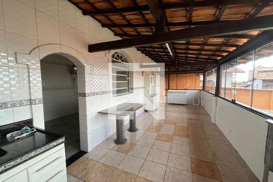 Casa para alugar com 4 quartos, 630m² em Fonte Grande, Contagem