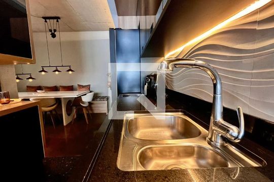 Cozinha de apartamento à venda com 2 quartos, 140m² em Cambuí, Campinas