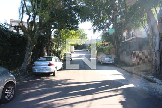Fachada de casa à venda com 3 quartos, 160m² em City Bussocaba, Osasco