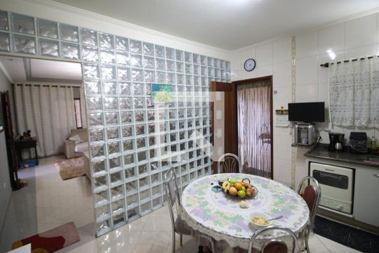 Cozinha de casa à venda com 3 quartos, 160m² em City Bussocaba, Osasco