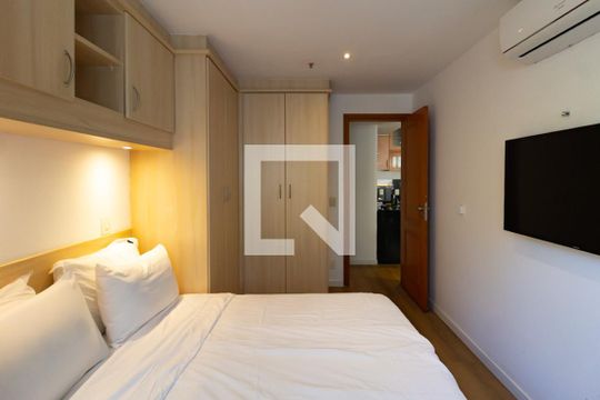 Quarto de apartamento à venda com 1 quarto, 45m² em Ipanema, Rio de Janeiro