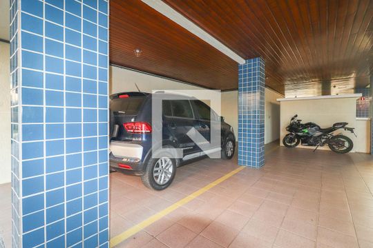 Garagem  de apartamento à venda com 3 quartos, 155m² em Jardim Itu, Porto Alegre