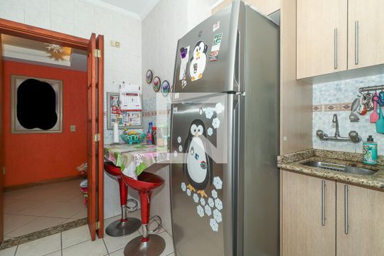 Cozinha e Área de Serviço de apartamento à venda com 3 quartos, 155m² em Jardim Itu, Porto Alegre