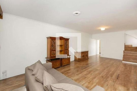 Sala de casa para alugar com 3 quartos, 300m² em Vila Prudente, São Paulo