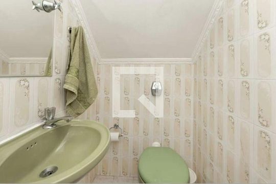 Banheiro de casa para alugar com 3 quartos, 300m² em Vila Prudente, São Paulo