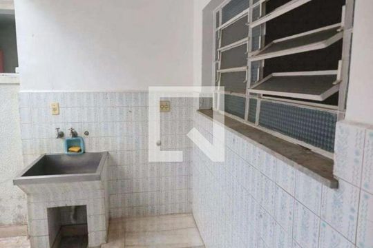 Casa para alugar com 2 quartos, 300m² em Cidade Mãe do Céu, São Paulo